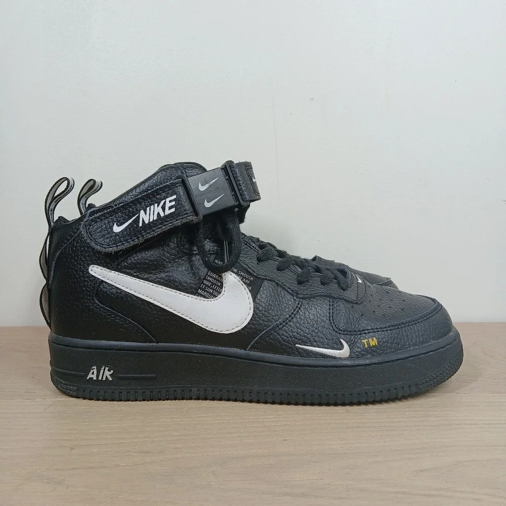 Nike pre owned